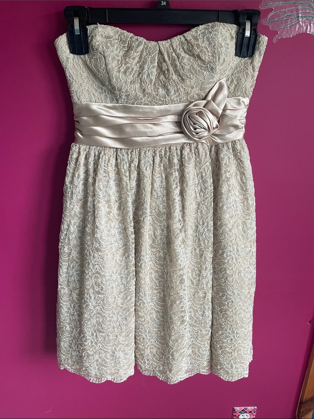 ⚜️💛Strapless Lace Cocktail Dress with Satin Waist Rose⚜️💛